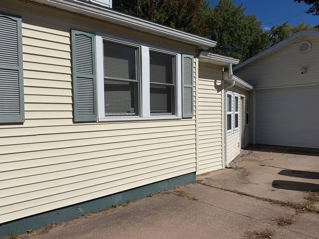 Photo of 1125 Alice STREET, Rothschild, WI 54474 (MLS # 22604790)