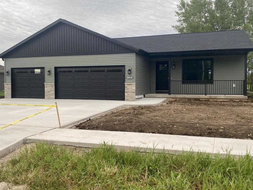 Photo of 1519 Alpine CIRCLE, North Fond Du Lac, WI 54937 (MLS # 1979843)