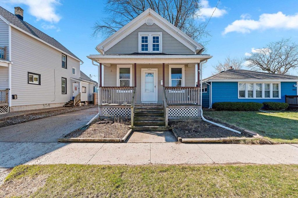 Photo of 1401 Heermann COURT, Sheboygan, WI 53081 (MLS # 50323704)