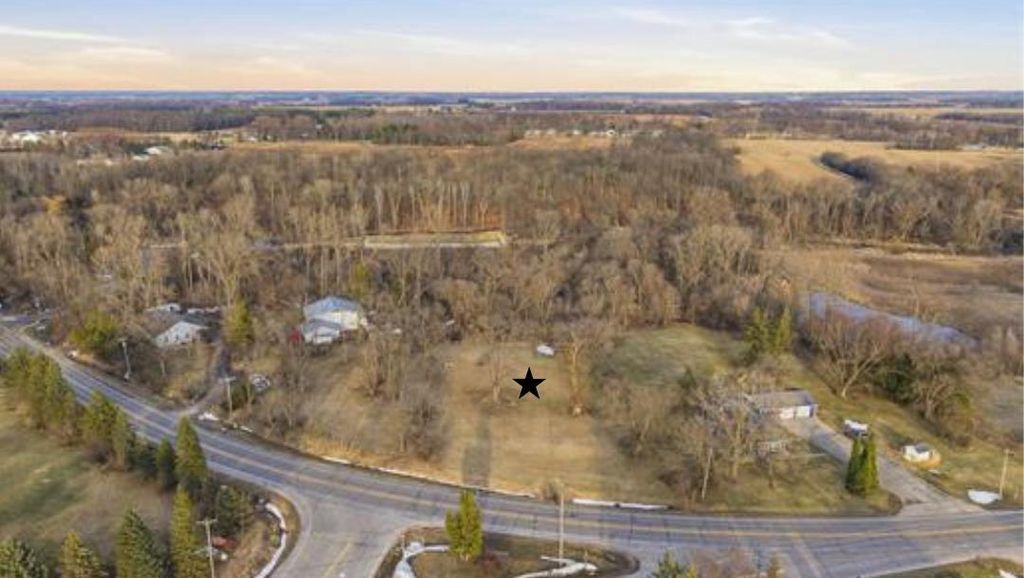 Photo of 2772 State Rd 116 St, Omro, WI 54963 (MLS # 50323024)