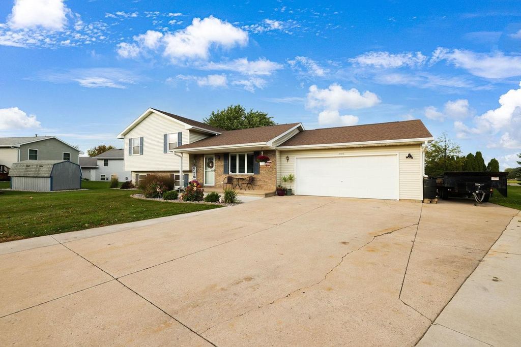Photo of 3124 Cutter COURT, Oshkosh, WI 54904 (MLS # 50318222)