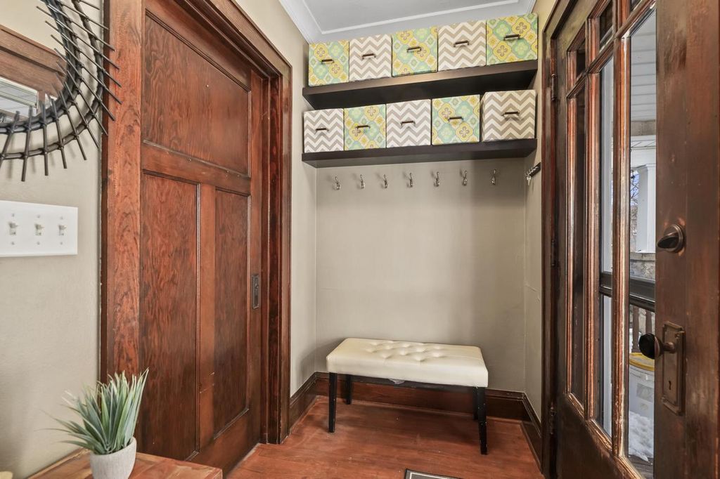 Photo of 2735 S Greeley STREET, Milwaukee, WI 53207 (MLS # 1954409)