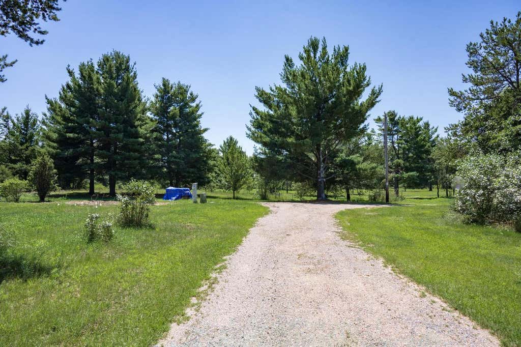 Photo of 823 County Road C, Hancock, WI 54943 (MLS # 2028457)
