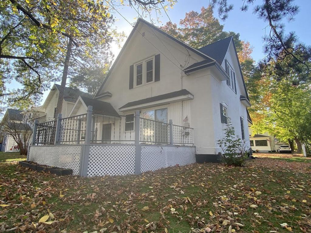 Photo of 427 N 6th AVENUE, Wausau, WI 54401 (MLS # 22504795)