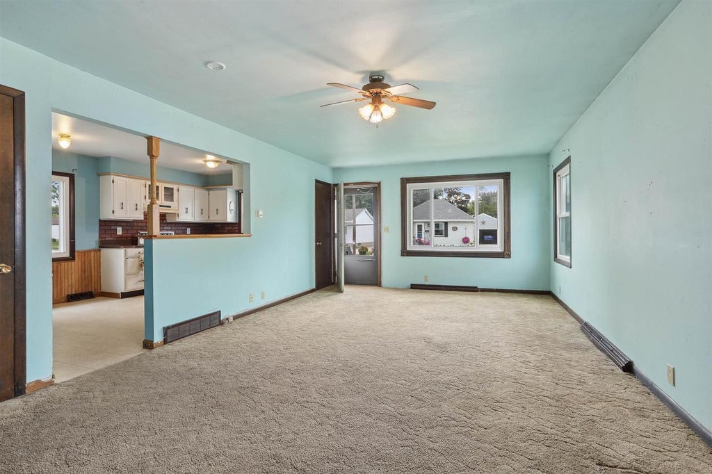 Photo of 1311 S 31st STREET, Manitowoc, WI 54220 (MLS # 50332221)