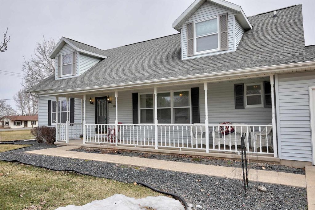 Photo of 588 Ann COURT, Berlin, WI 54923 (MLS # 2019481)