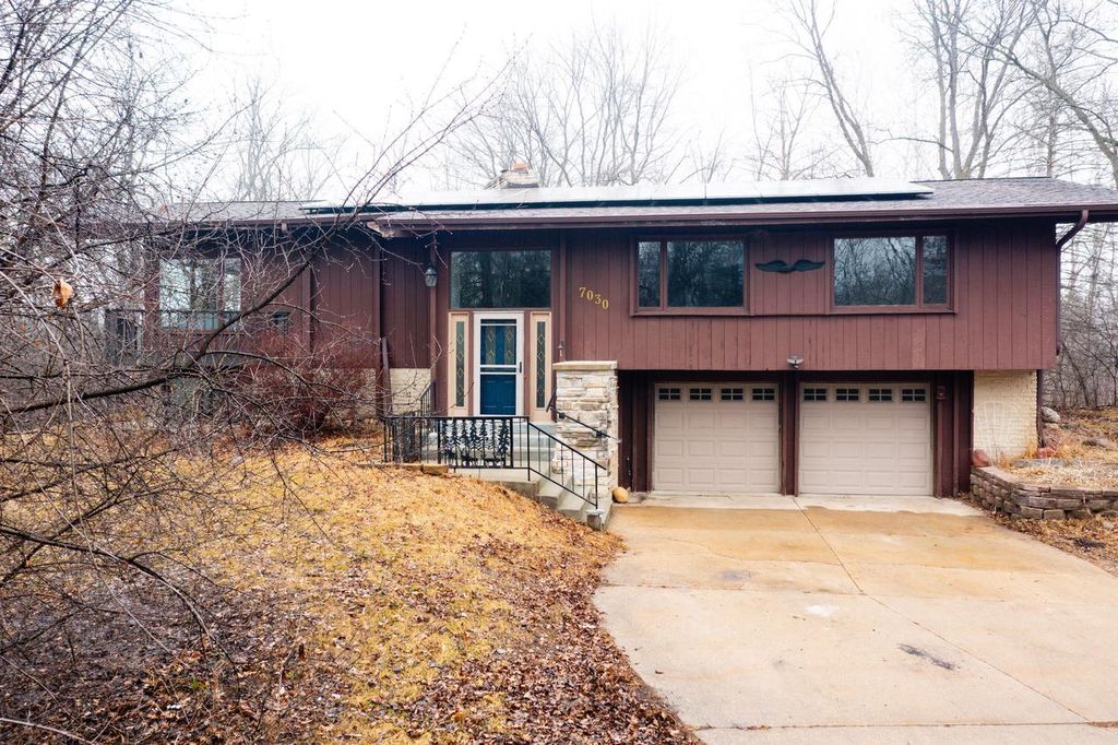 Photo of 7030 Roosevelt ROAD, Hartford, WI 53027 (MLS # 1952234)