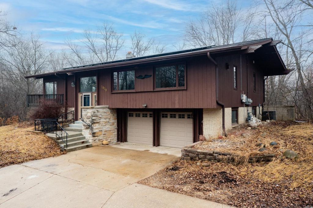 Photo of 7030 Roosevelt ROAD, Hartford, WI 53027 (MLS # 1952234)