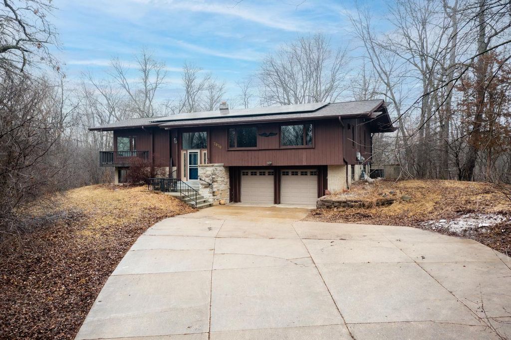 Photo of 7030 Roosevelt ROAD, Hartford, WI 53027 (MLS # 1952234)