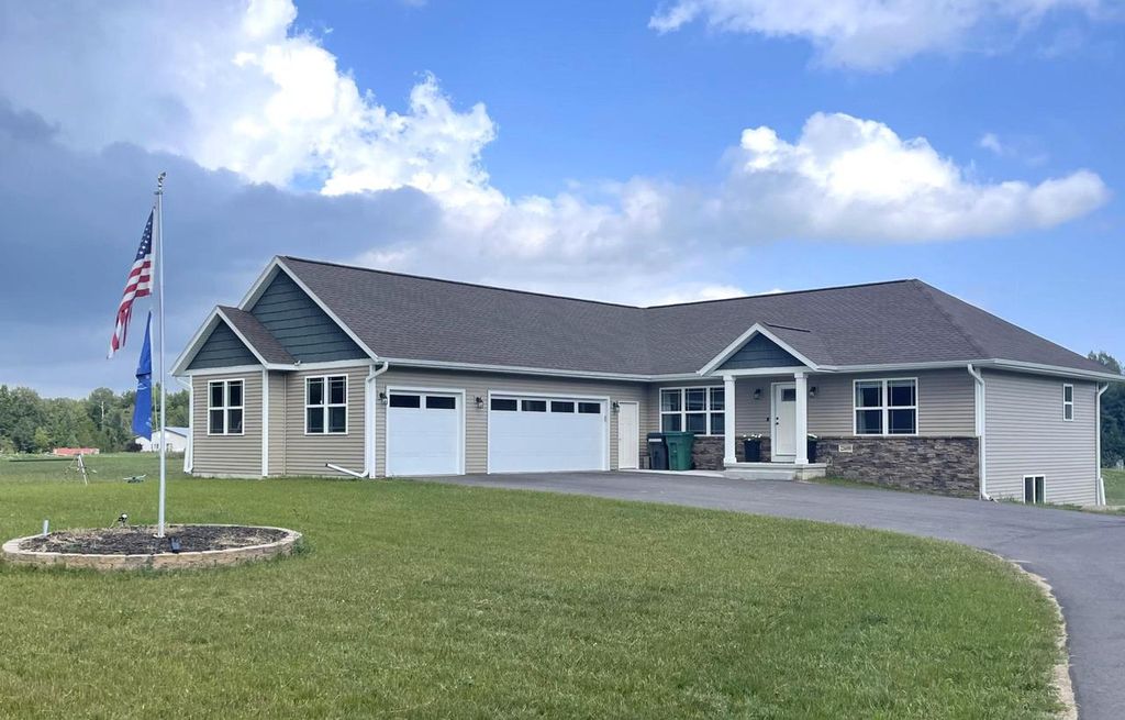 Photo of 226099 County Road J, Weston, WI 54476 (MLS # 22600525)