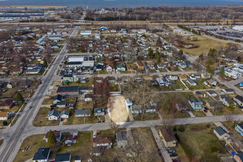 Photo of 1329 Klaus STREET, Green Bay, WI 54302 (MLS # 50323047)