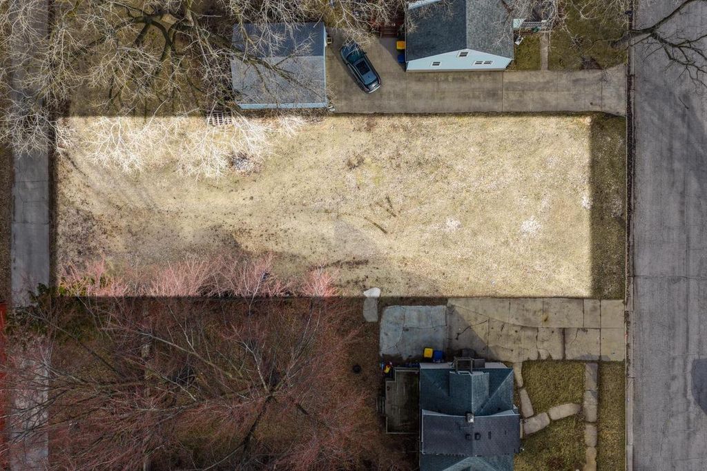 Photo of 1329 Klaus STREET, Green Bay, WI 54302 (MLS # 50323047)