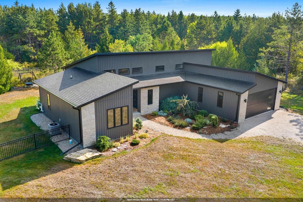 Photo of 2700 Woerfels Woods ROAD, Baileys Harbor, WI 54202 (MLS # 50331356)