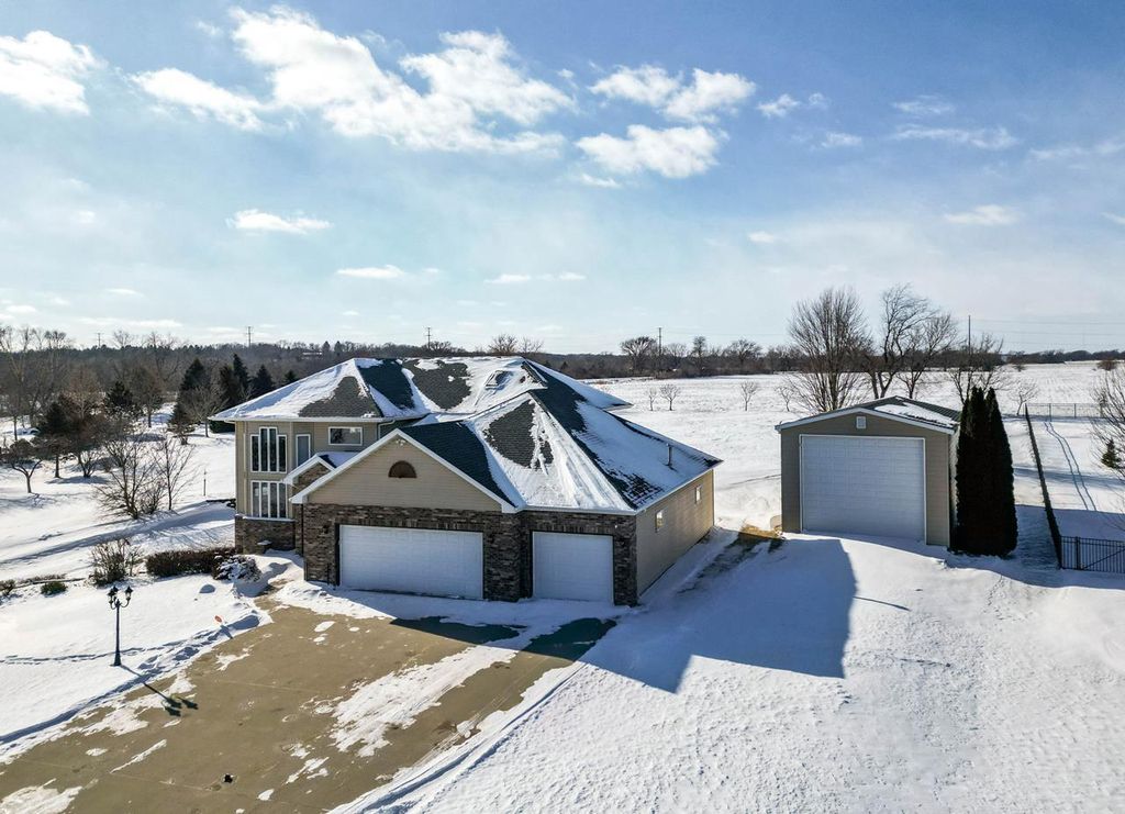 Photo of 3705 N Harvest View DRIVE, Janesville, WI 53548 (MLS # 2015169)