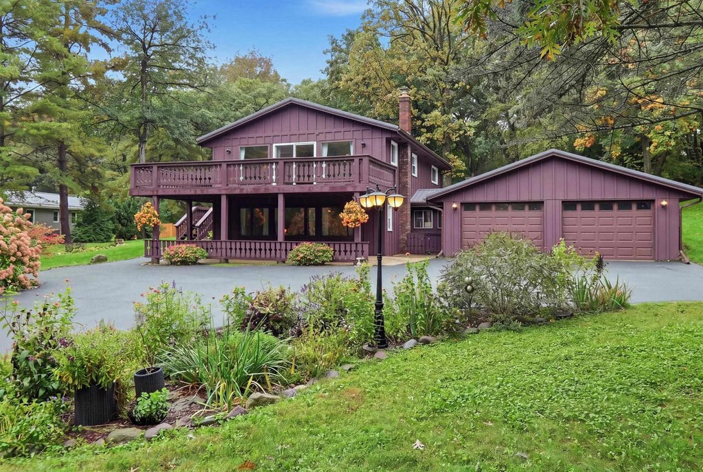 Photo of 7959 N Pine View DRIVE, Edgerton, WI 53534 (MLS # 2033557)