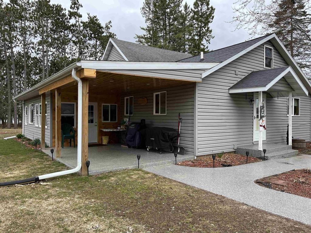 Photo of E2927 County Road Gg, Iola, WI 54945 (MLS # 50323508)