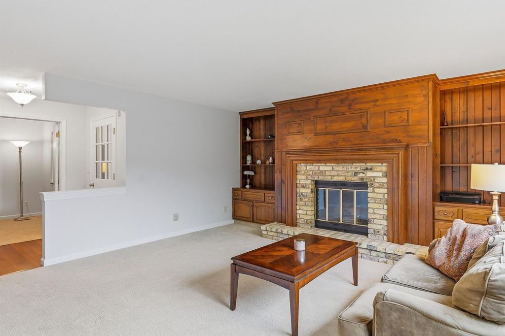 Photo of 892 Bishop COURT, Fond Du Lac, WI 54935 (MLS # 50327733)