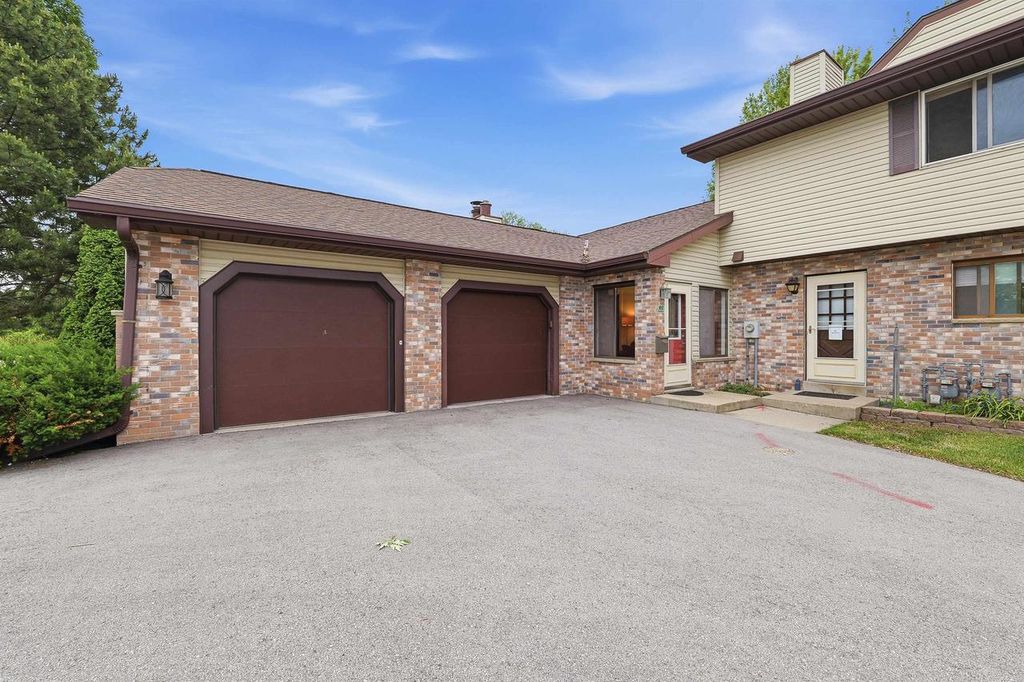 Photo of 892 Bishop COURT, Fond Du Lac, WI 54935 (MLS # 50327733)