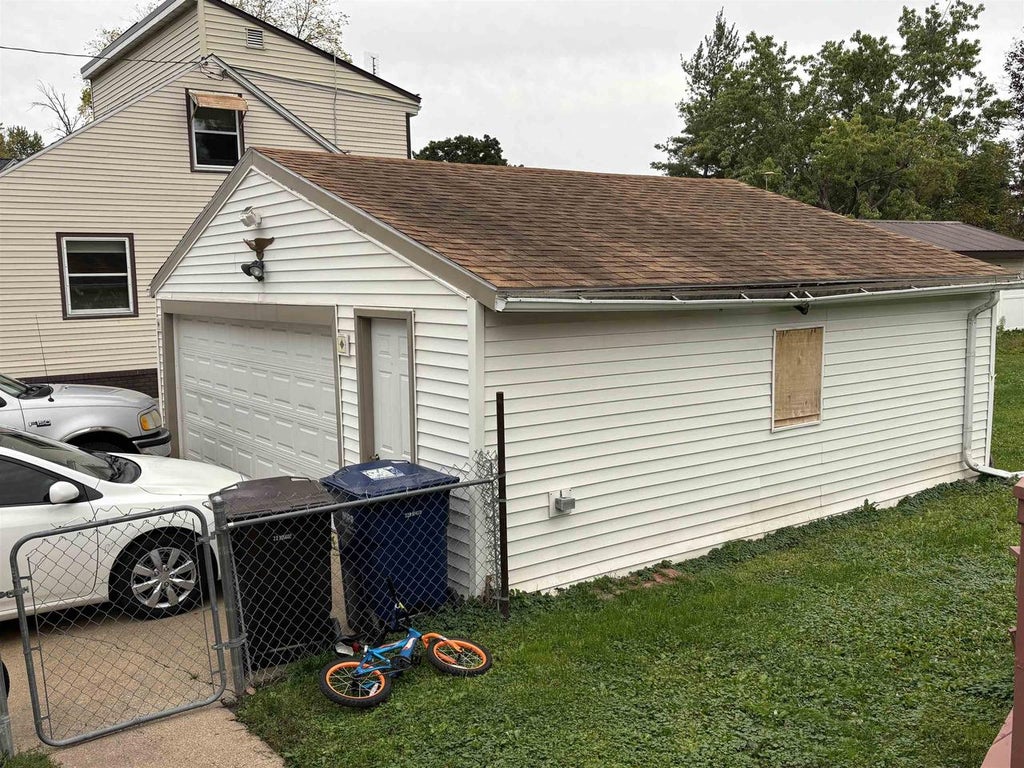 Photo of 231 N L STREET, Sparta, WI 54656 (MLS # 2033972)