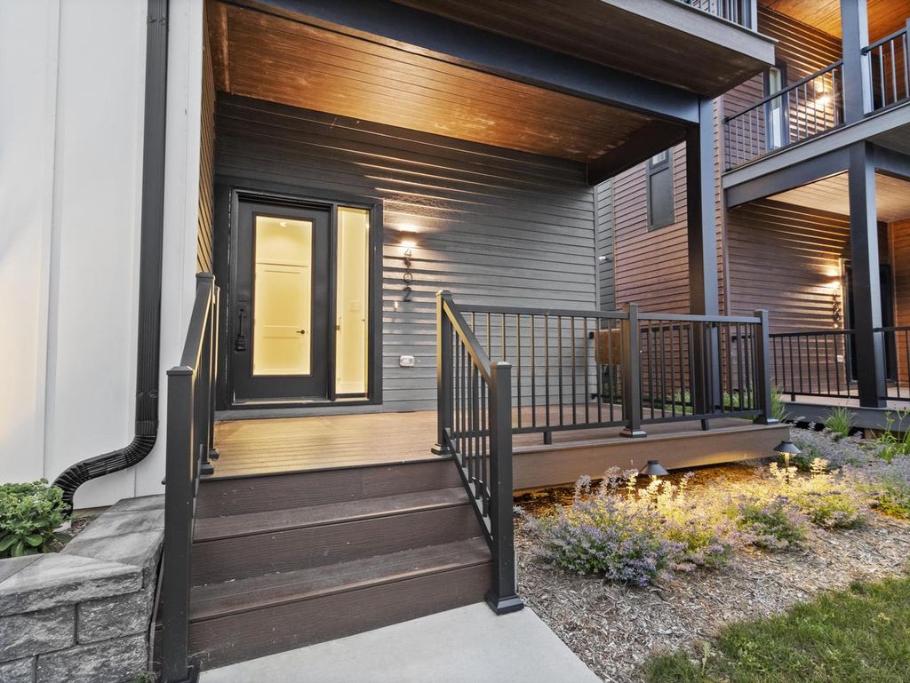 Photo of 4192 E Lake Vista BOULEVARD, Oak Creek, WI 53154 (MLS # 1943295)