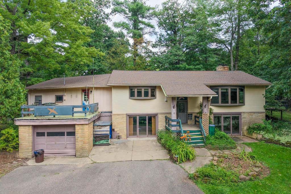Photo of 641 Seneca ROAD, Wisconsin Rapids, WI 54495 (MLS # 22603933)