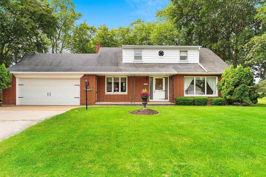 Photo of 3024 Finger ROAD, Green Bay, WI 54311 (MLS # 50328593)