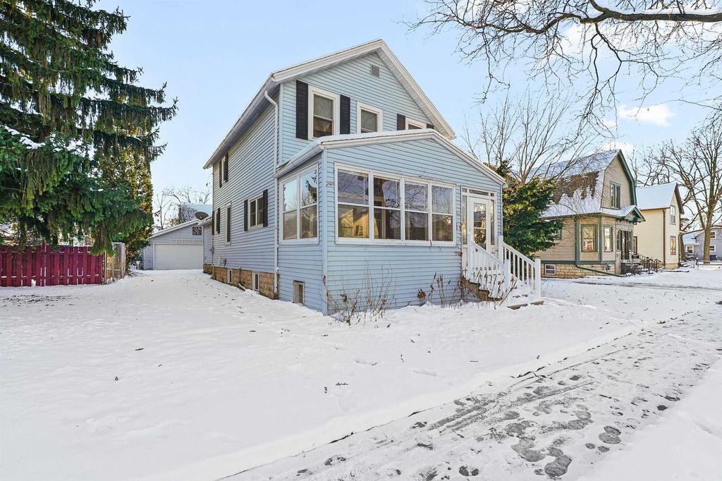 Photo of 94 7th STREET, Fond Du Lac, WI 54935 (MLS # 50318911)