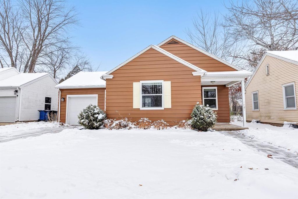 Photo of 1481 Boyd STREET, Green Bay, WI 54301 (MLS # 50318841)