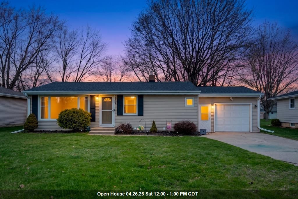 Photo of 678 Lida LANE, Green Bay, WI 54301 (MLS # 50324213)