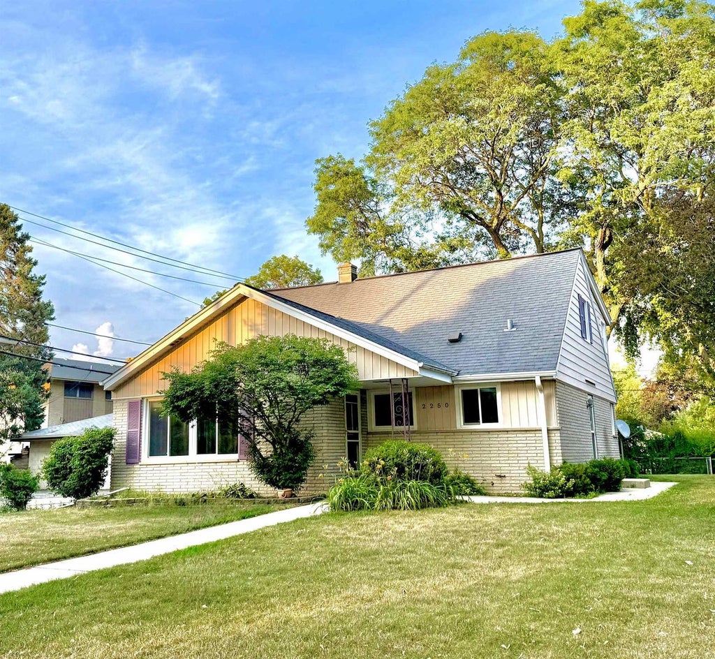 Photo of 2250 N 103rd STREET, Wauwatosa, WI 53226 (MLS # 2023607)