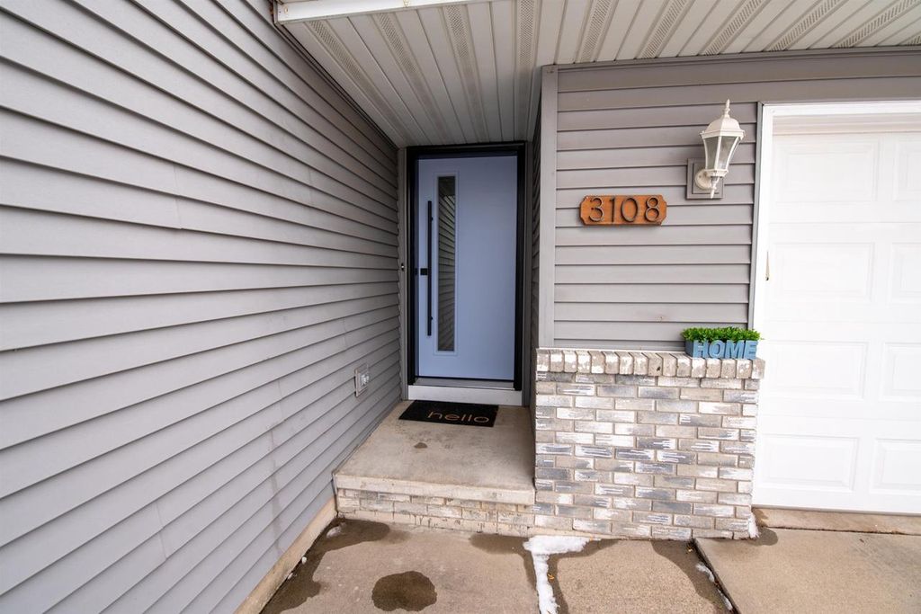 Photo of 3108 E Rail ROAD, Appleton, WI 54915 (MLS # 50321010)