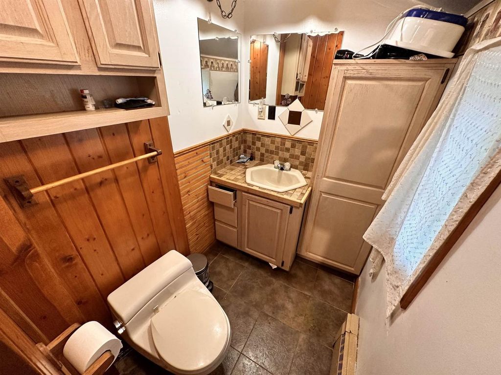 Photo of 612 St Claire STREET, Ashland, WI 54806 (MLS # 6122861)