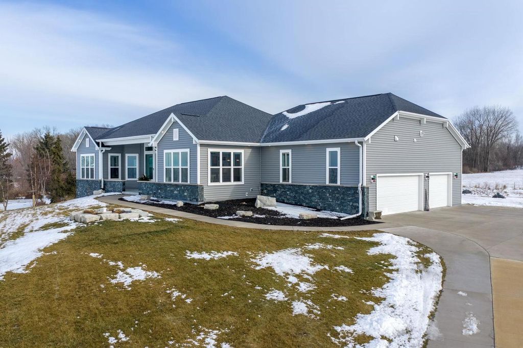 Photo of 1150 S Bayshore ROAD, Brussels, WI 54204 (MLS # 50319833)