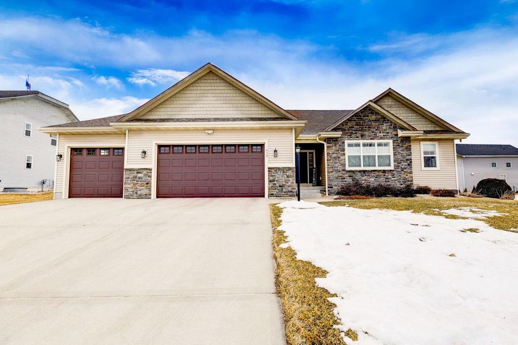 Photo of 910 Yorktown ROAD, Deforest, WI 53532 (MLS # 2016464)