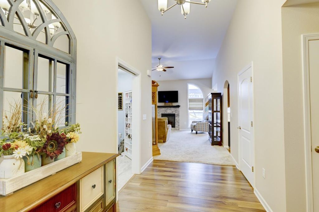 Photo of 910 Yorktown ROAD, Deforest, WI 53532 (MLS # 2016464)