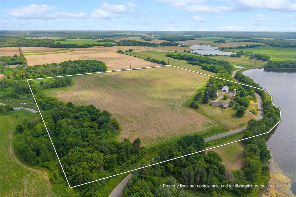 Photo of 1729 Bear Lake DRIVE, Dresser, WI 54009 (MLS # 1601554)