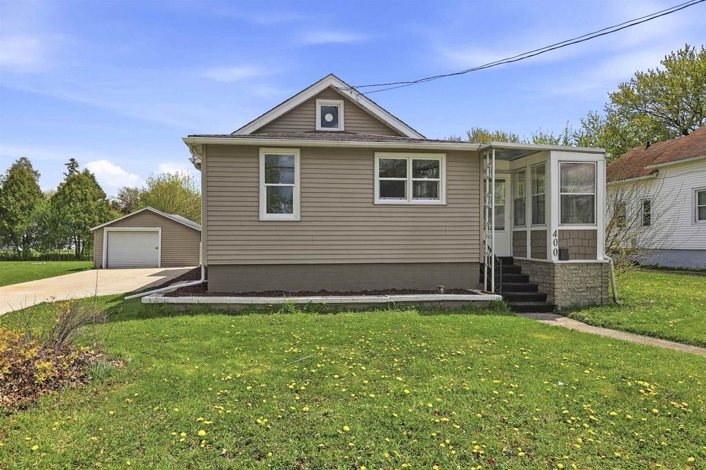 Photo of 400 Dakota STREET, Oshkosh, WI 54902 (MLS # 50325010)