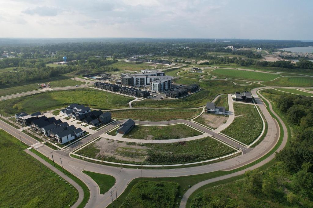 Photo of 9453 S Cypress PLACE #12002, Oak Creek, WI 53154 (MLS # 1953744)