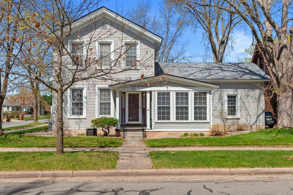 Photo of 1400 Brawley STREET, Stevens Point, WI 54481 (MLS # 22601605)