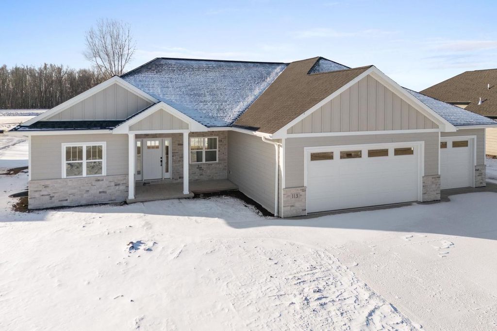Photo of 113 Beckerae COURT, Wrightstown, WI 54180 (MLS # 50319828)