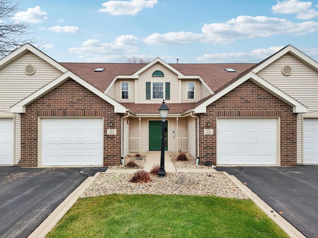 Photo of 275 Kearney WAY, Waunakee, WI 53597 (MLS # 2012799)