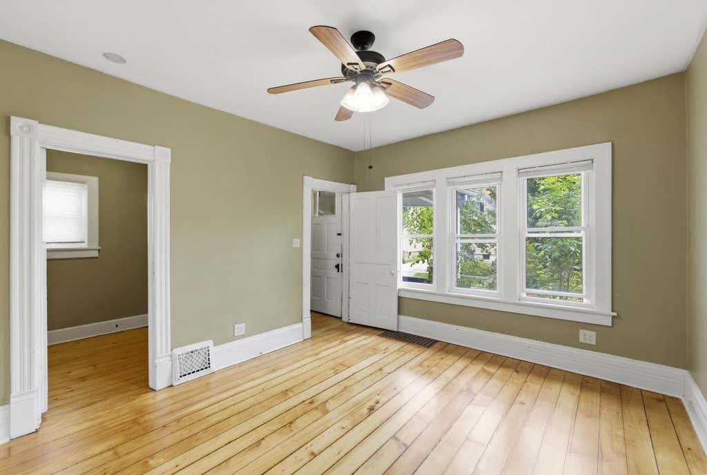 Photo of 2657 N Weil STREET, Milwaukee, WI 53212 (MLS # 1966459)