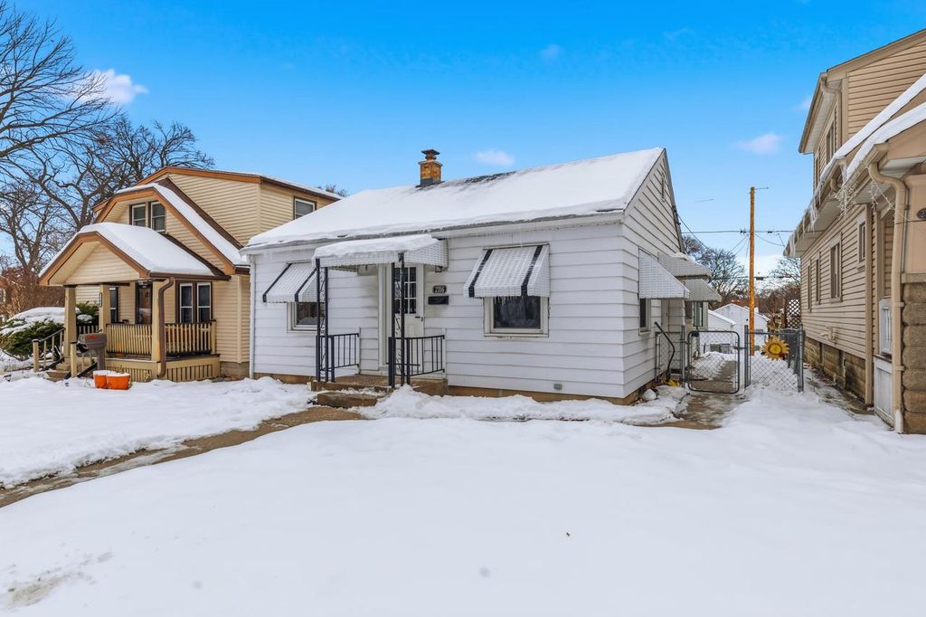 Photo of 2706 S 48th STREET, Milwaukee, WI 53219 (MLS # 1947958)