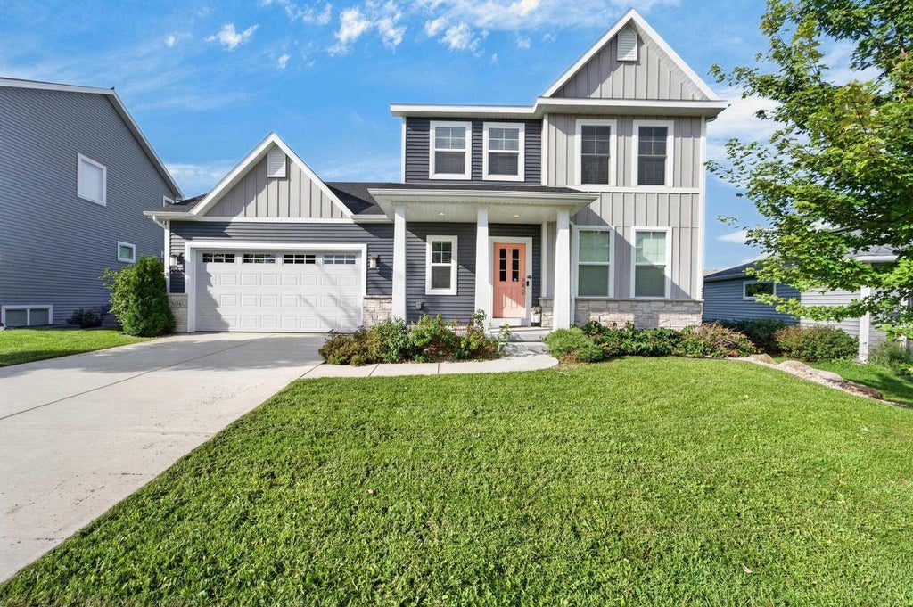 Photo of 7604 Autumn Blaze TRAIL, Deforest, WI 53532 (MLS # 2031505)
