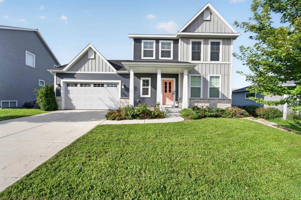 Photo of 7604 Autumn Blaze TRAIL, Deforest, WI 53532 (MLS # 2031505)