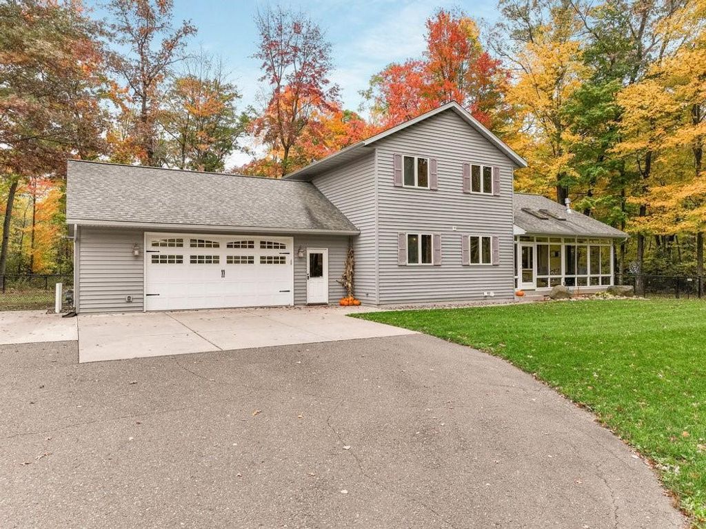 Photo of 1615 20 1/8 STREET, Cameron, WI 54822 (MLS # 1596519)