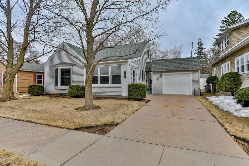 Photo of 1907 Zimmerman STREET, Wausau, WI 54403 (MLS # 22601335)