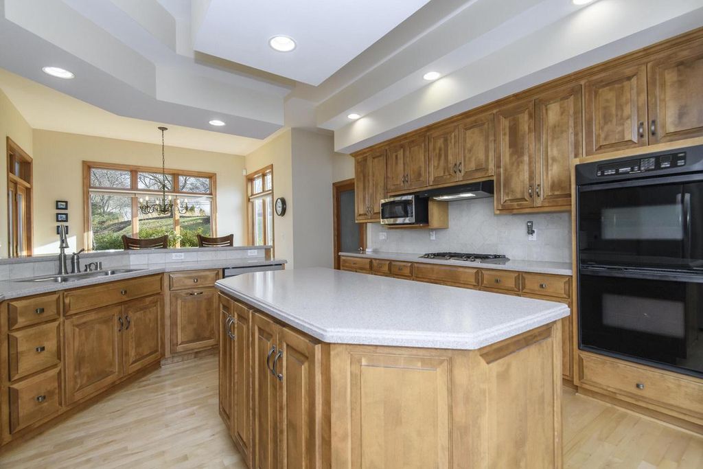 Photo of 18840 Saratoga COURT, Brookfield, WI 53045 (MLS # 1947577)