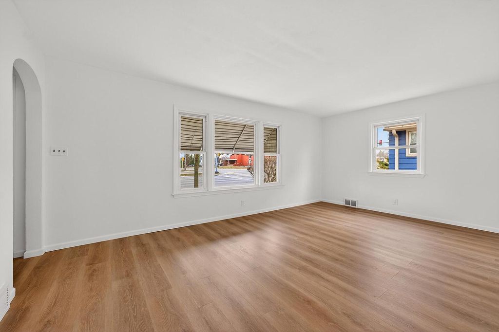 Photo of 6726 W Silver Spring DRIVE, Milwaukee, WI 53218 (MLS # 1954626)