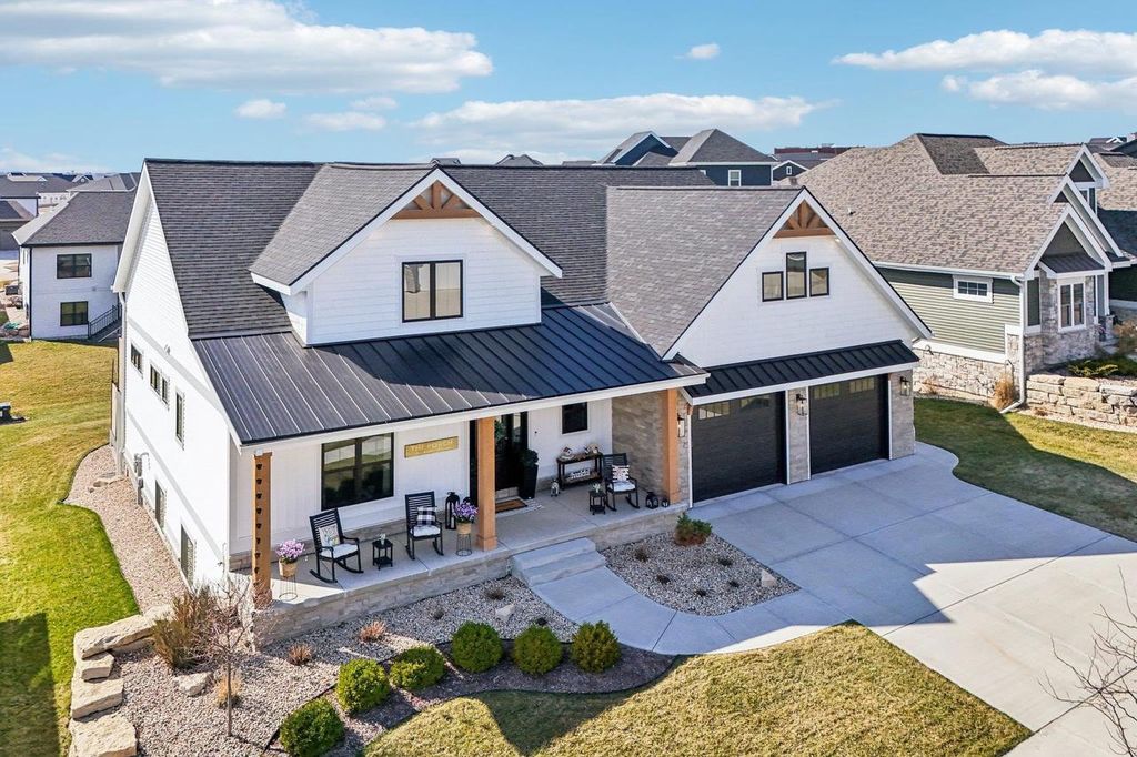 Photo of 1111 Reese TRAIL, Waunakee, WI 53597 (MLS # 2019867)